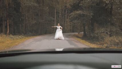 Замутил с невестой сбежавшей со свадьбы.