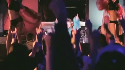 Mr. Vain | Enter The Club | Порно клип.